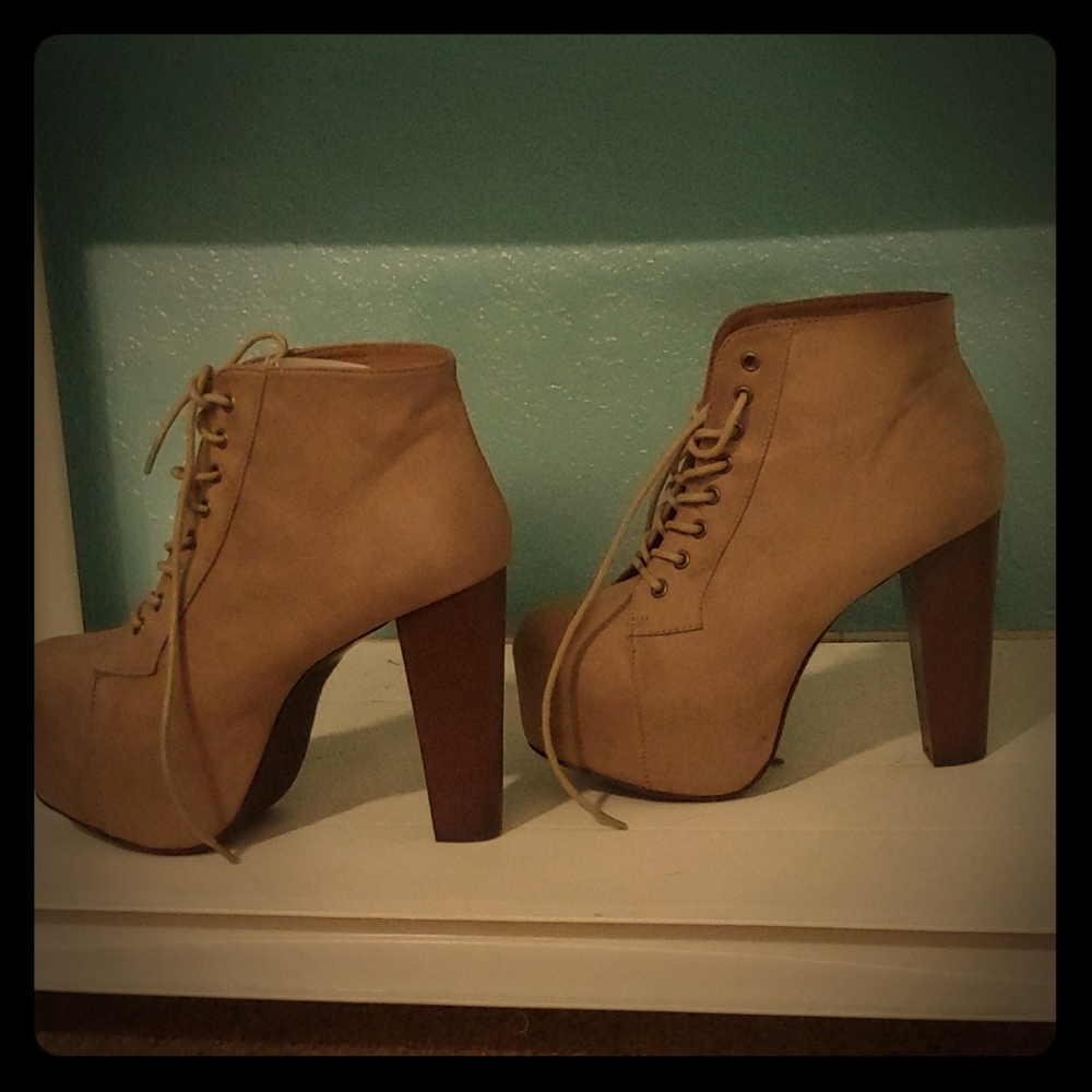 Speed Limit 98 Platform Heeled Boots Unworn sz: 8